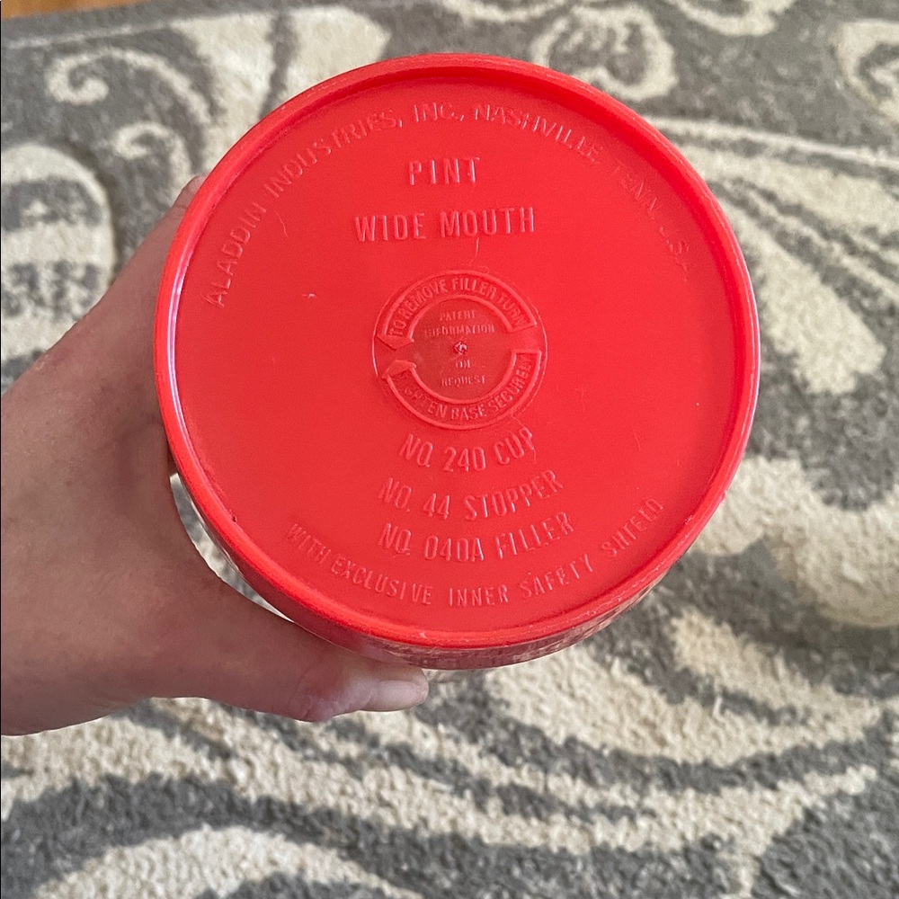 Aladdin vintage Red and Cream Thermos - Picture 3 of 4